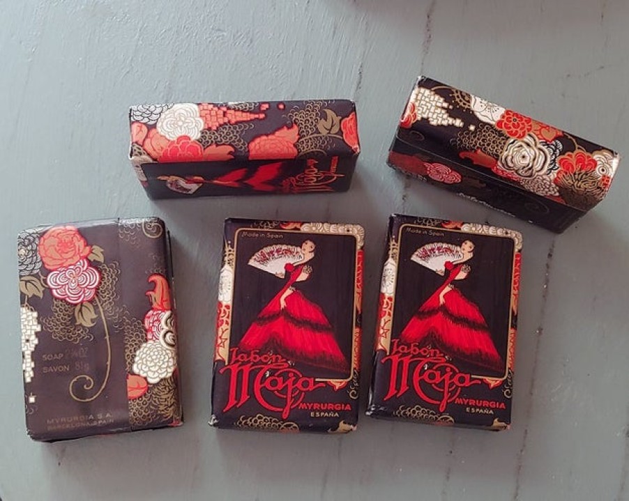 Beauty SPANISH | Maja Myrurgia Luxury Square Perfumed Soaps