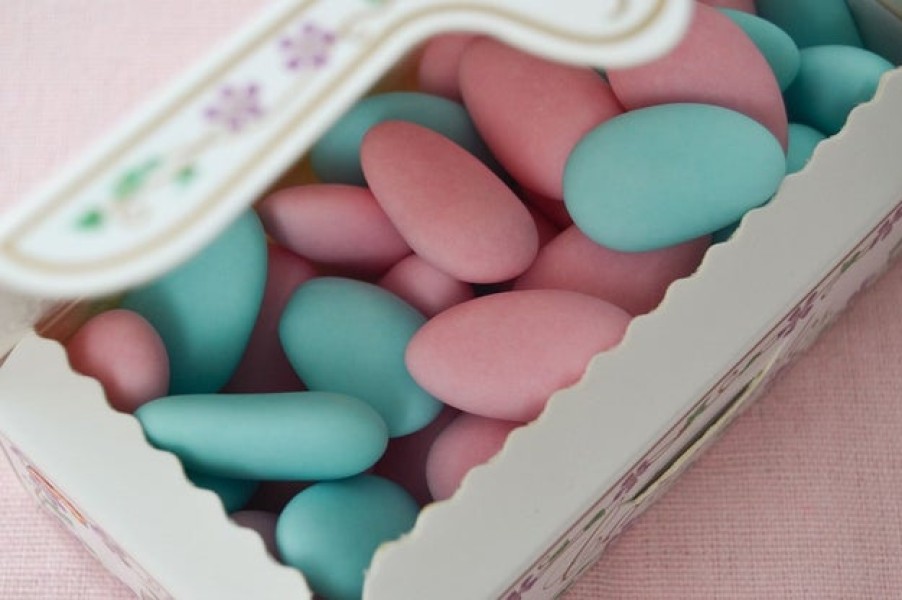 Food SPANISH | La Pajarita Paris Candy Coated Almonds Box